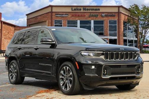 Photo 1 of 35 of 2021 Jeep Grand Cherokee L Overland