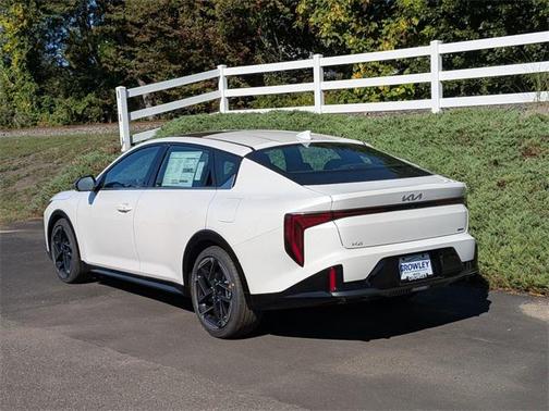 2025 Kia K4 GT-Line