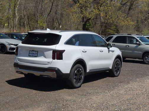Glacial White Pearl 2026 Kia Sorento S