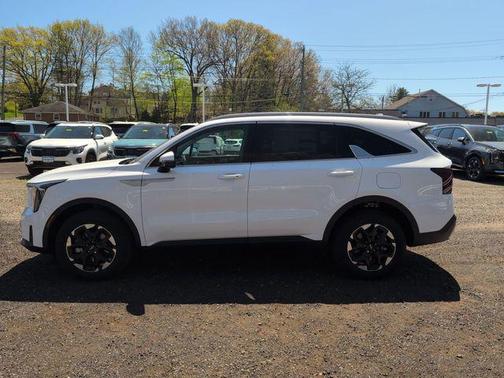 Glacial White Pearl 2026 Kia Sorento S