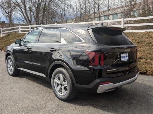 2025 Kia Sorento LX