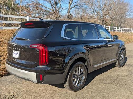 2024 Kia Telluride LX