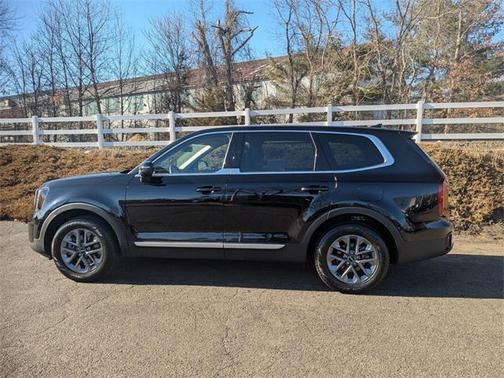 2024 Kia Telluride LX