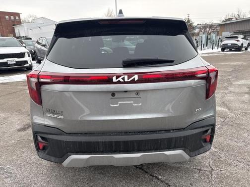 2024 Kia Seltos LX