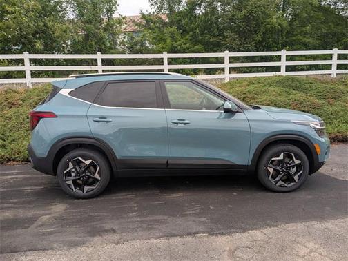 2025 Kia Seltos EX