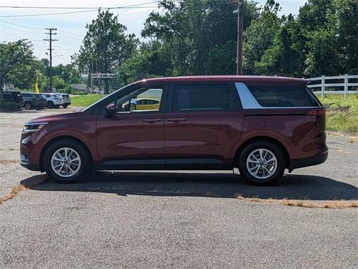 2022 Kia Carnival LXS