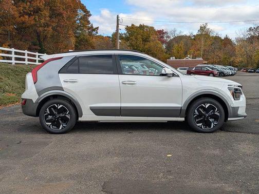 2025 Kia Niro EV Wave