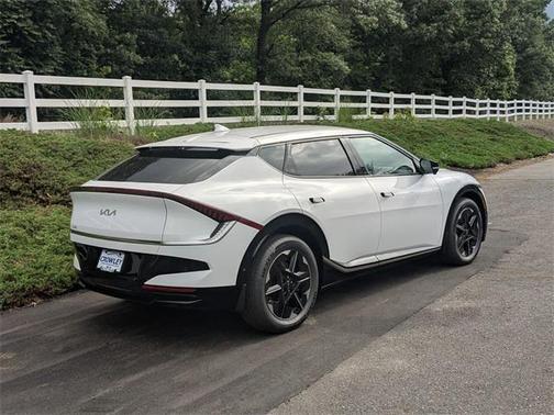 2025 Kia EV6 Wind