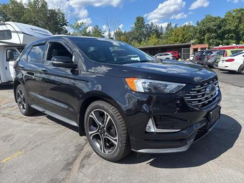 2021 Ford Edge ST