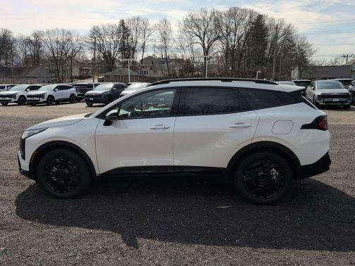 Snow White Pearl 2026 Kia Sportage Plug-In Hybrid X-Line