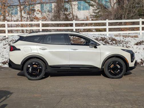 2026 Kia Sportage Plug-In Hybrid X-Line