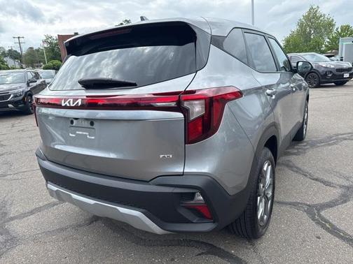 2024 Kia Seltos LX