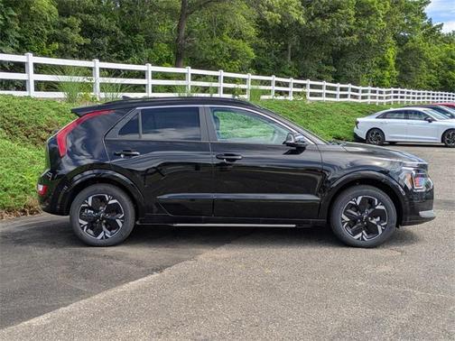 2025 Kia Niro EV Wind