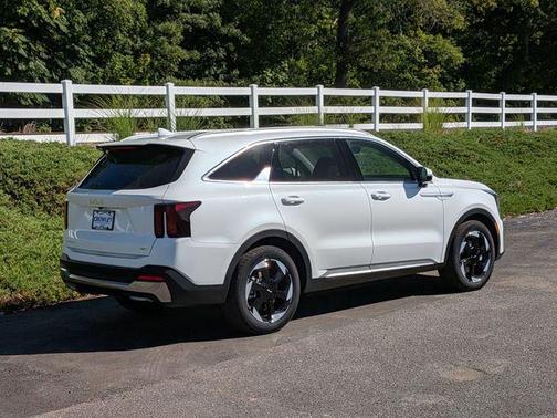 2025 Kia Sorento Hybrid S