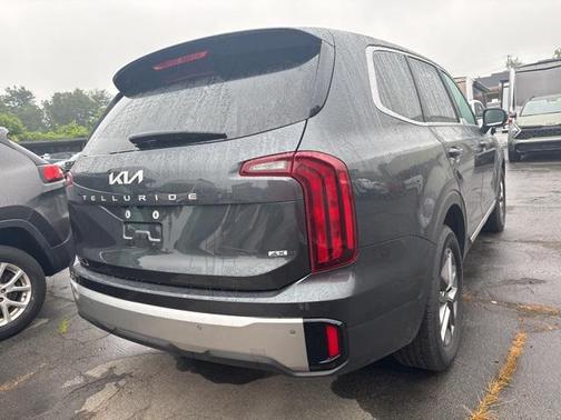 2023 Kia Telluride LX