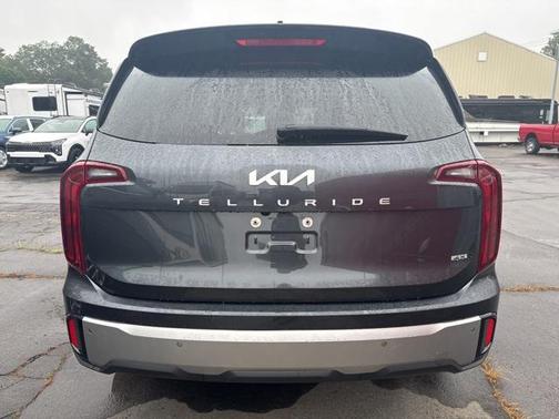 2023 Kia Telluride LX