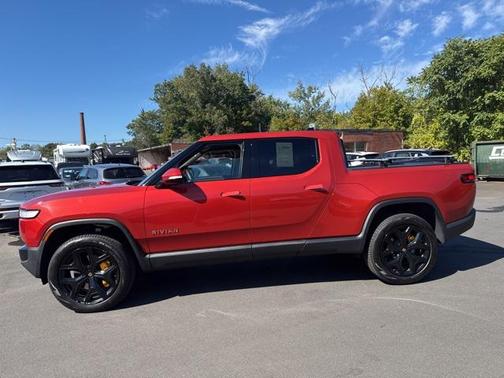 2022 Rivian R1T Adventure