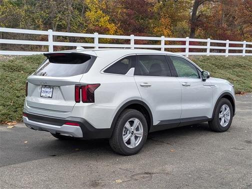 2026 Kia Sorento LX