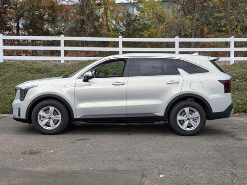 2026 Kia Sorento LX