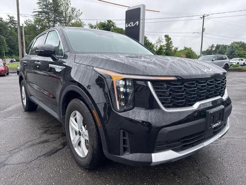 2025 Kia Sorento LX
