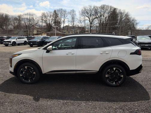 Snow White Pearl 2026 Kia Sportage Hybrid SX-Prestige