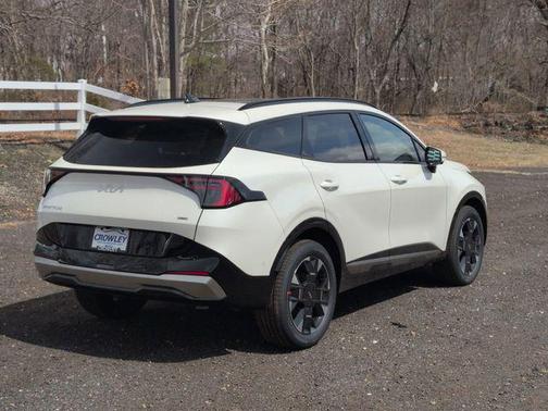 Snow White Pearl 2026 Kia Sportage Hybrid SX-Prestige