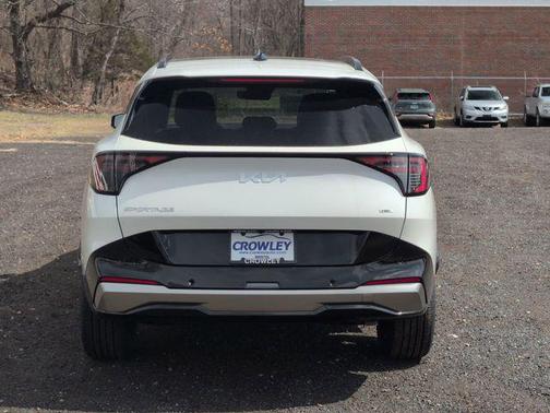 Snow White Pearl 2026 Kia Sportage Hybrid SX-Prestige