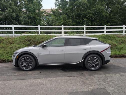 2025 Kia EV6 Light Long Range