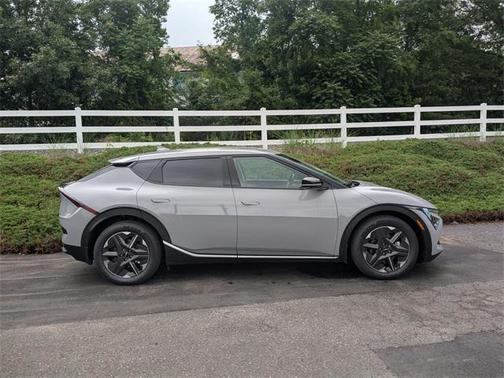 2025 Kia EV6 Light Long Range