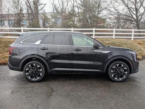 2025 Kia Sorento EX