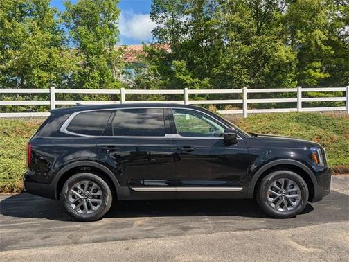 2025 Kia Telluride LX