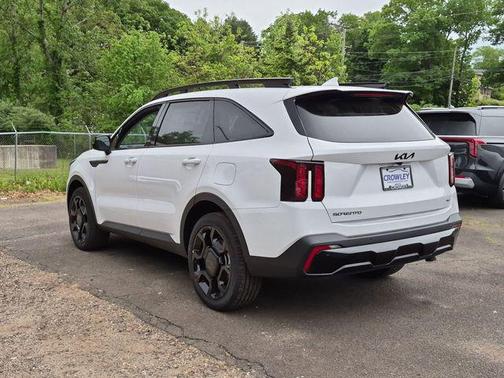 White Pearl 2026 Kia Sorento EX