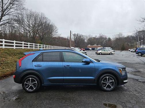 2025 Kia Niro Plug-In Hybrid EX