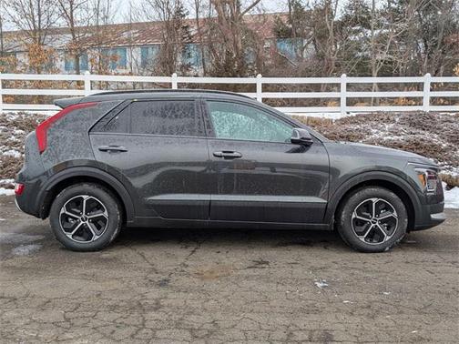 2025 Kia Niro Plug-In Hybrid EX