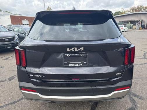 2025 Kia Sorento S