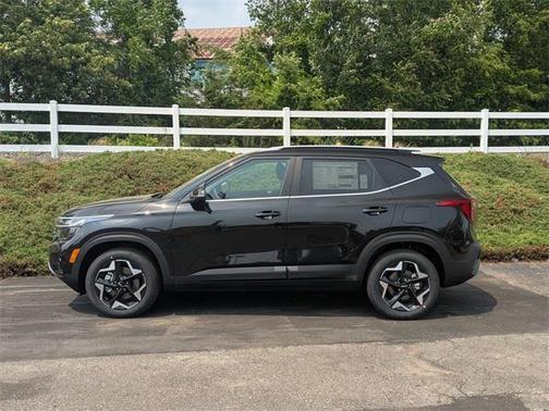 2025 Kia Seltos EX
