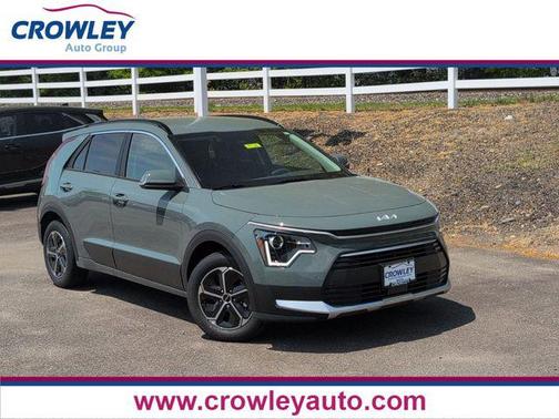 Cityscape Green 2026 Kia Niro EX