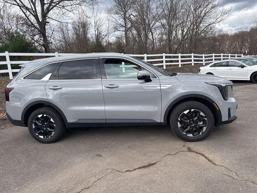 Wolf Gray 2025 Kia Sorento S