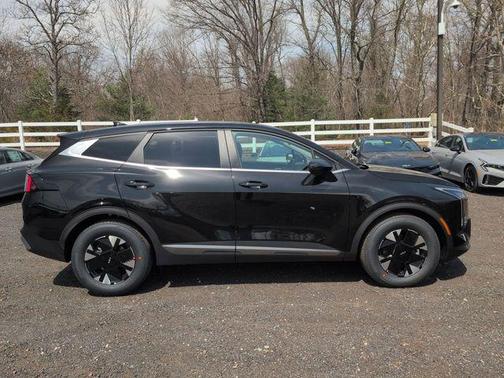 Fusion Black 2026 Kia Sportage Hybrid LX