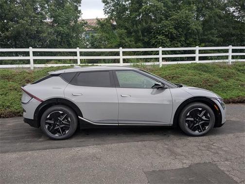 2025 Kia EV6 Wind