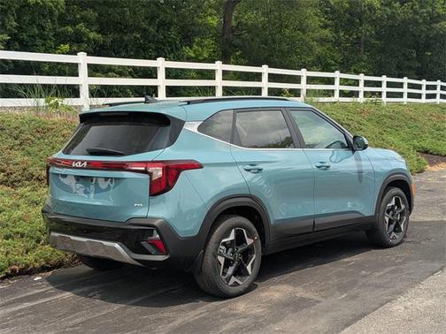 2025 Kia Seltos EX