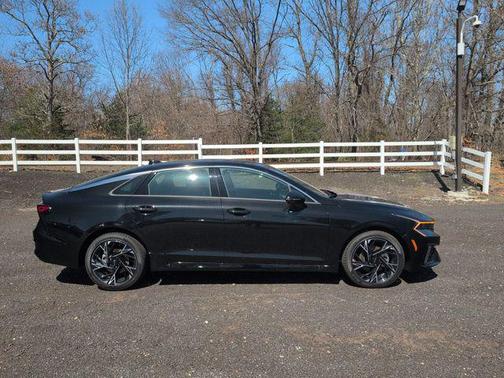 Aurora Black 2026 Kia K5 GT-Line