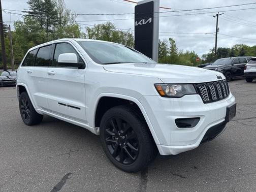 2021 Jeep Grand Cherokee Laredo