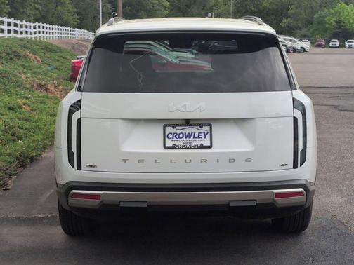 Glacial White Pearl 2027 Kia Telluride Hybrid EX