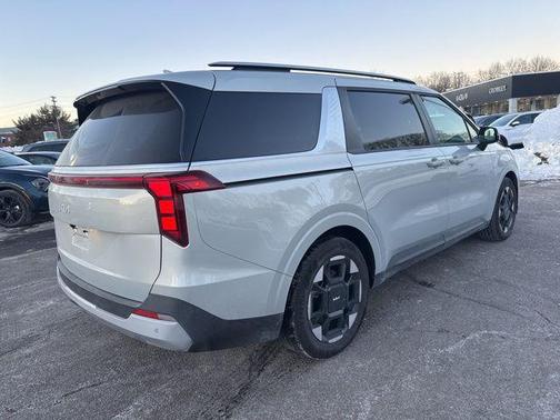 2025 Kia Carnival EX