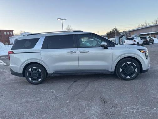 2025 Kia Carnival EX