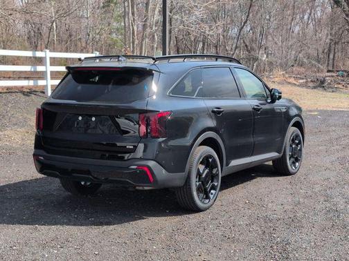 Ebony Black 2026 Kia Sorento SX