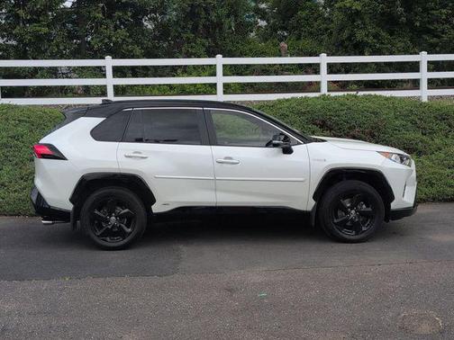Blizzard Pearl w/Black Roof 2019 Toyota RAV4 Hybrid SE