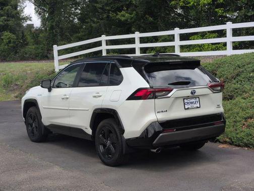 Blizzard Pearl w/Black Roof 2019 Toyota RAV4 Hybrid SE