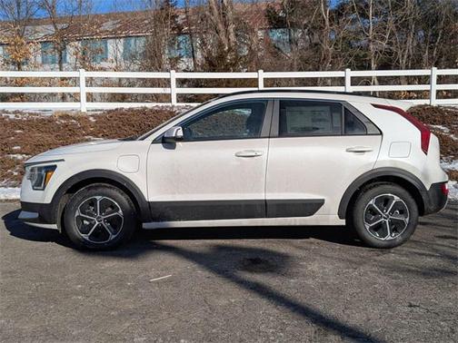 2025 Kia Niro Plug-In Hybrid EX
